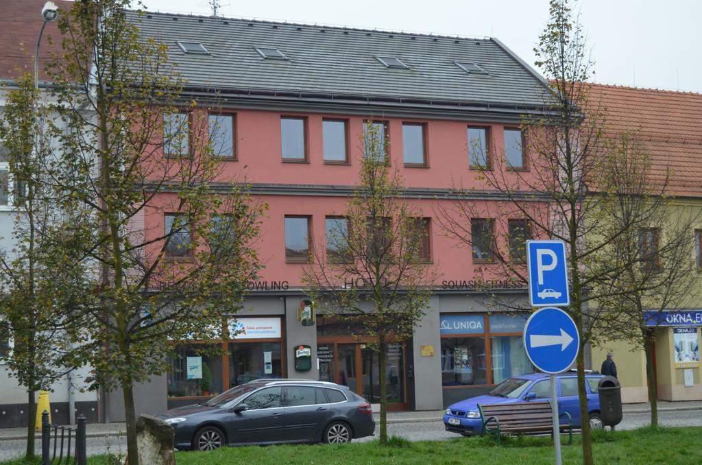 Hotel Kaskada Ledeč nad Sázavou Buitenkant foto